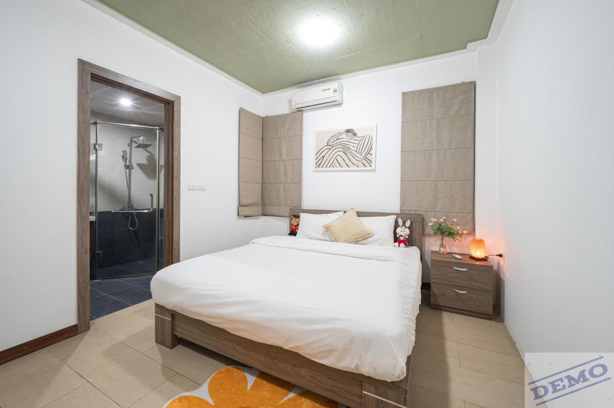 Luxe Paradise 80 Tu Hoa Apartment *