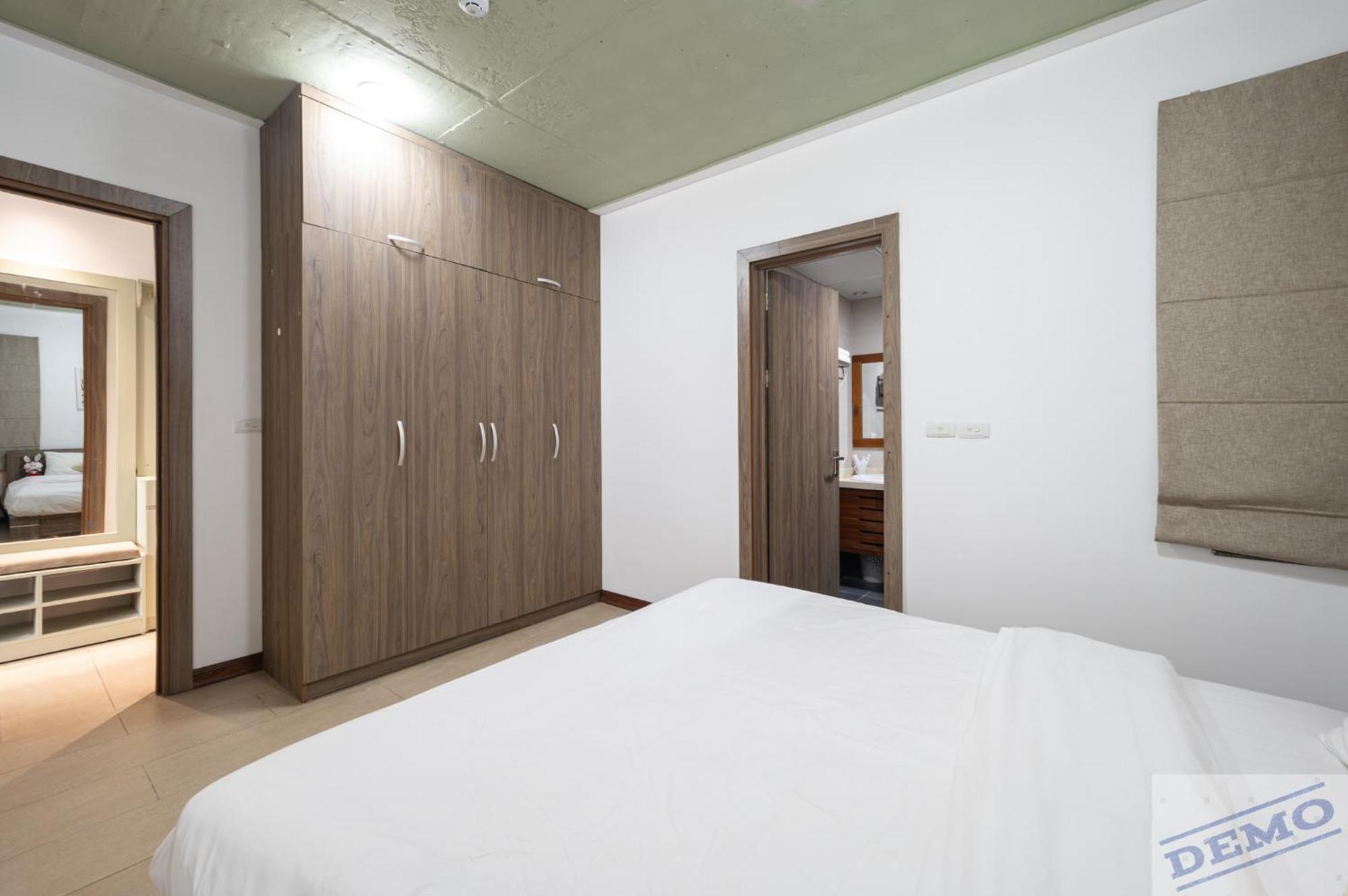 Luxe Paradise 80 Tu Hoa Apartment *